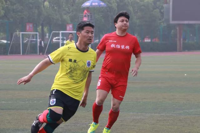 欧冠-阿诺德任意球破门 萨拉赫进球 利物浦2-0胜