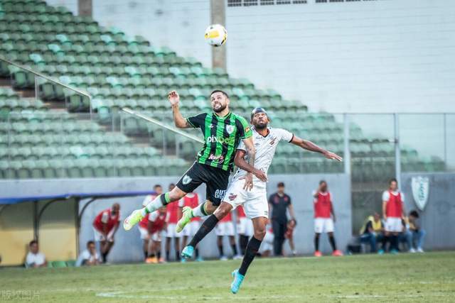 米切尔39分班凯罗38+16 骑士抢七逆转魔术晋级